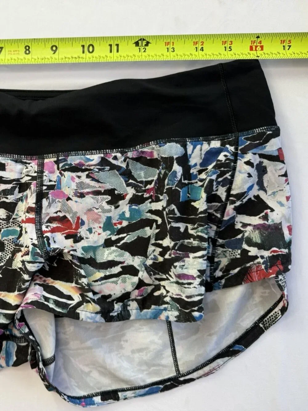 Lululemon Shorts Black Waist White Abstract Blue Pattern. Size women's 8.  Short